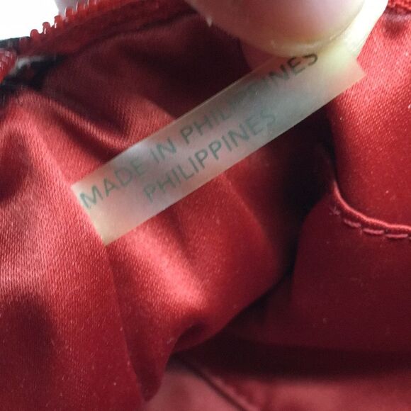 Coach Park Red Pebbled Leather Wristlet with nickel hardware - Picture 10 of 16